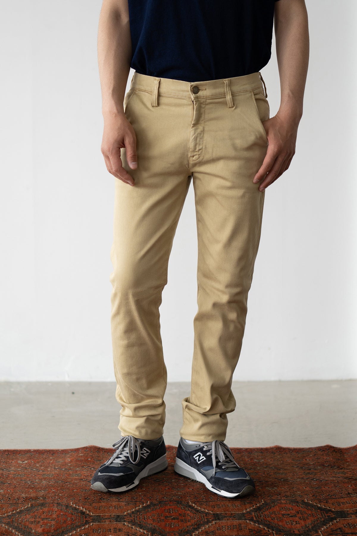 BJM805J (47) 5PKT COLOR CHINO SLIM TAPERED