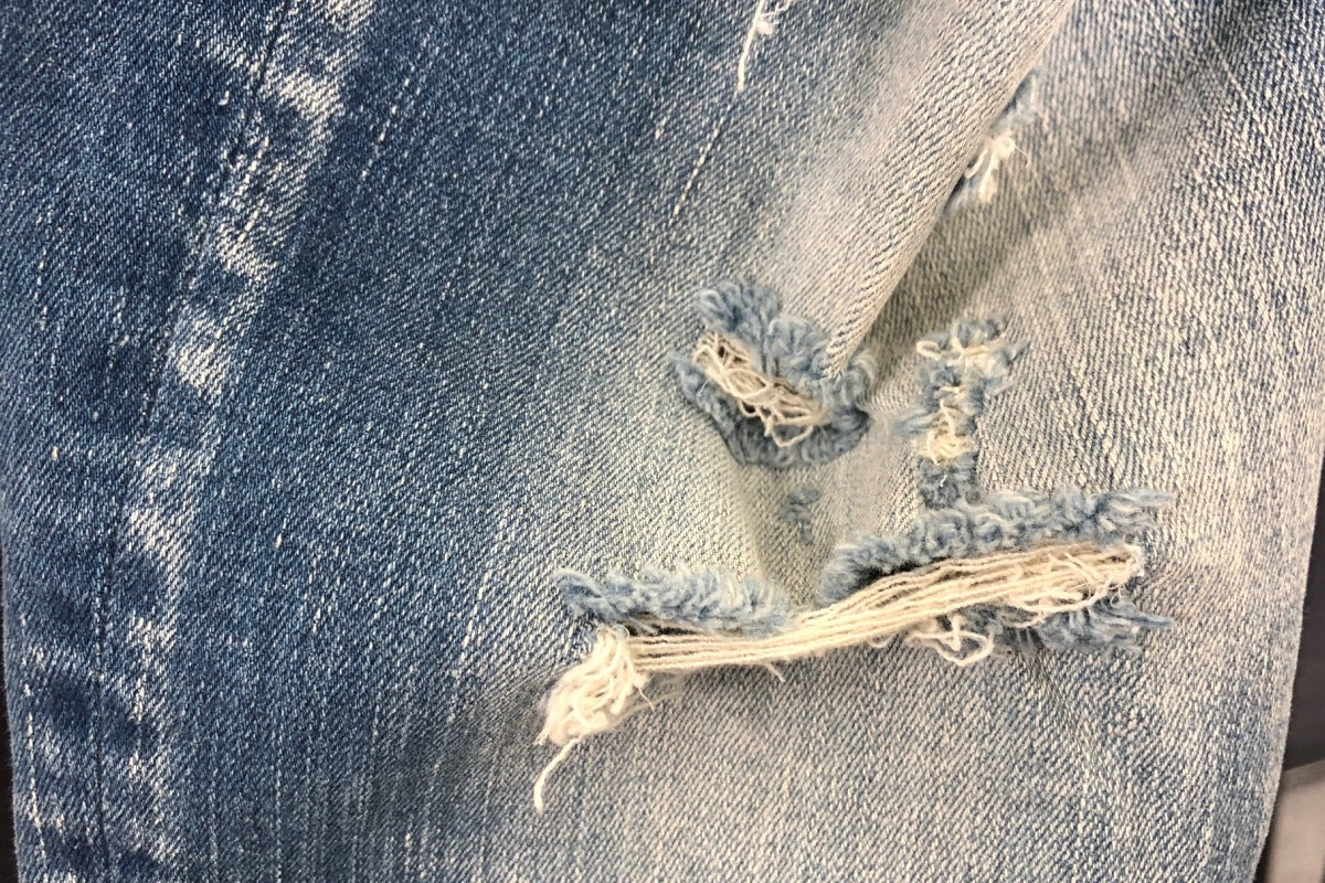 ジーンズの洗い方（ダメージジーンズ編）