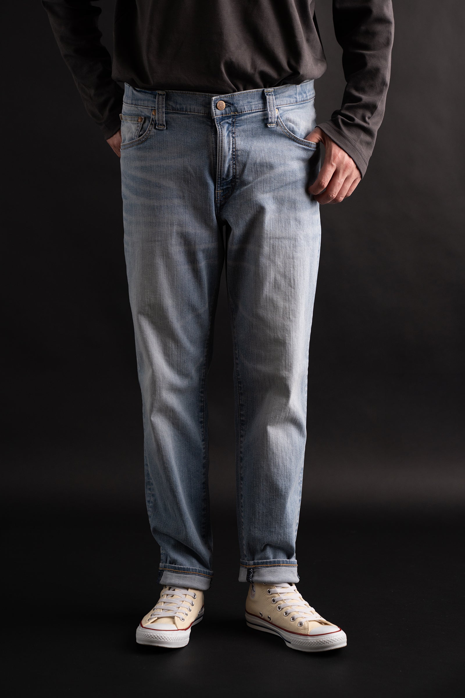 MMM134J (419) Carrot Leg