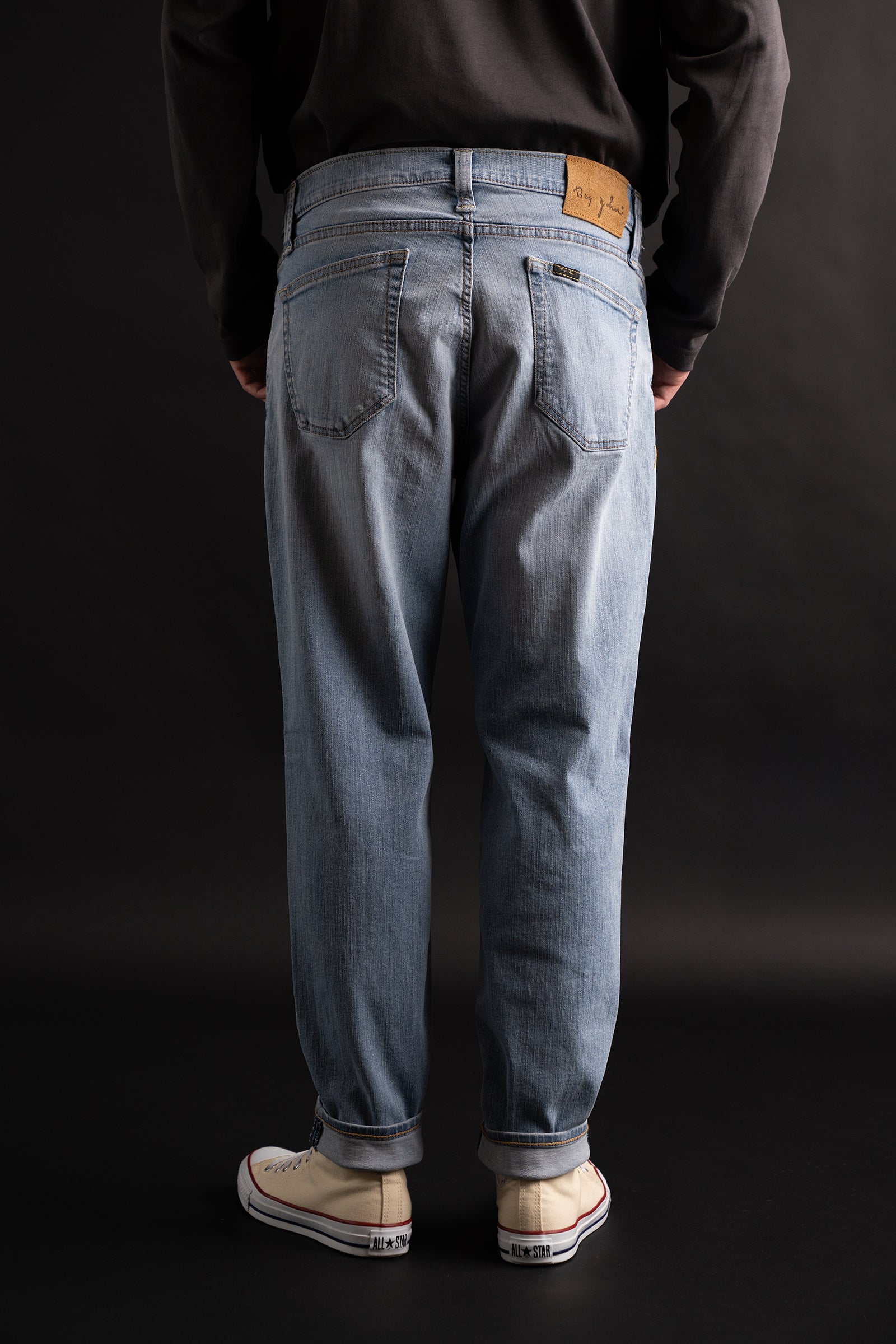 MMM134J (419) Carrot Leg