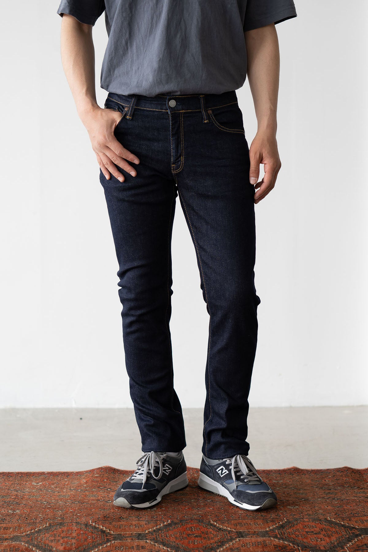 BJM305F (001) SKINNY