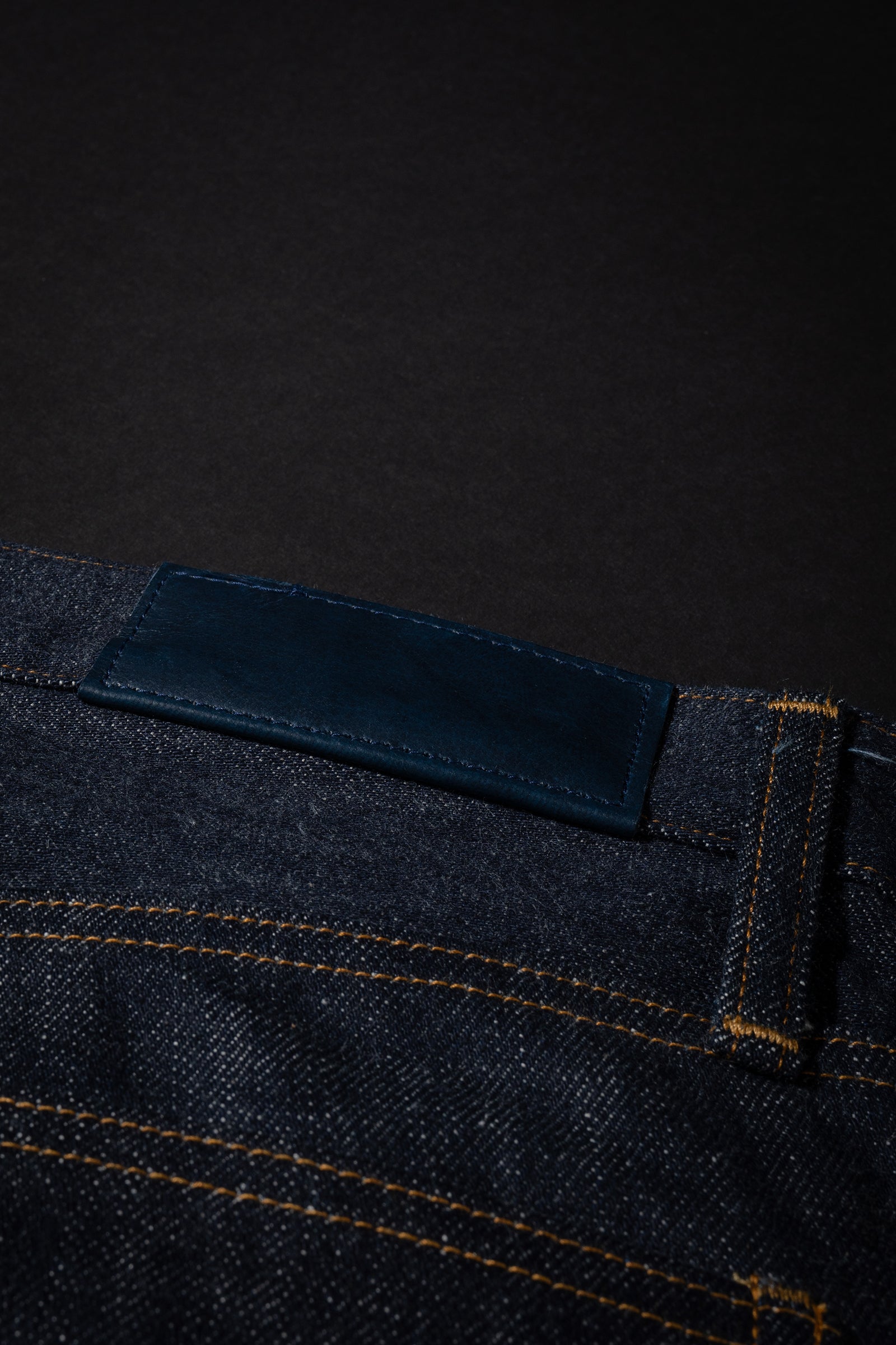 R008 (000W) RARE JEANS