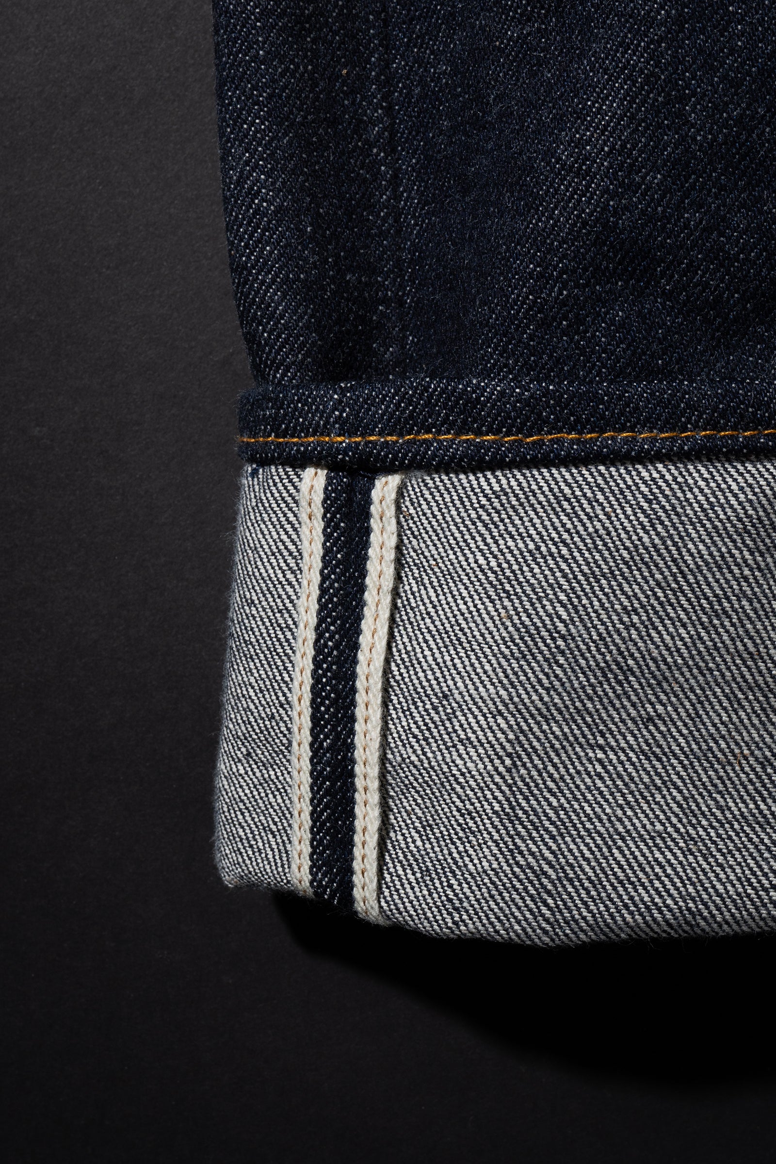 R009 (000) RARE JEANS SLIM