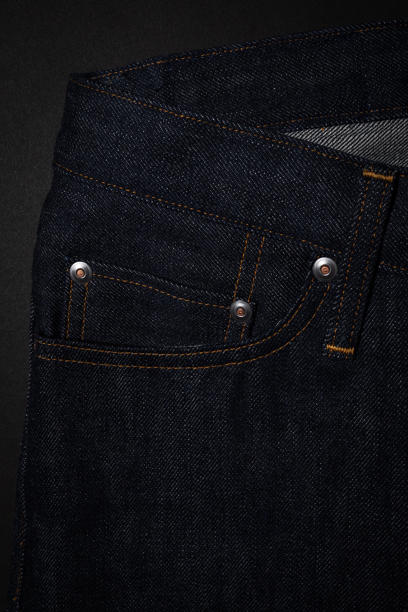 R009 (000) RARE JEANS SLIM