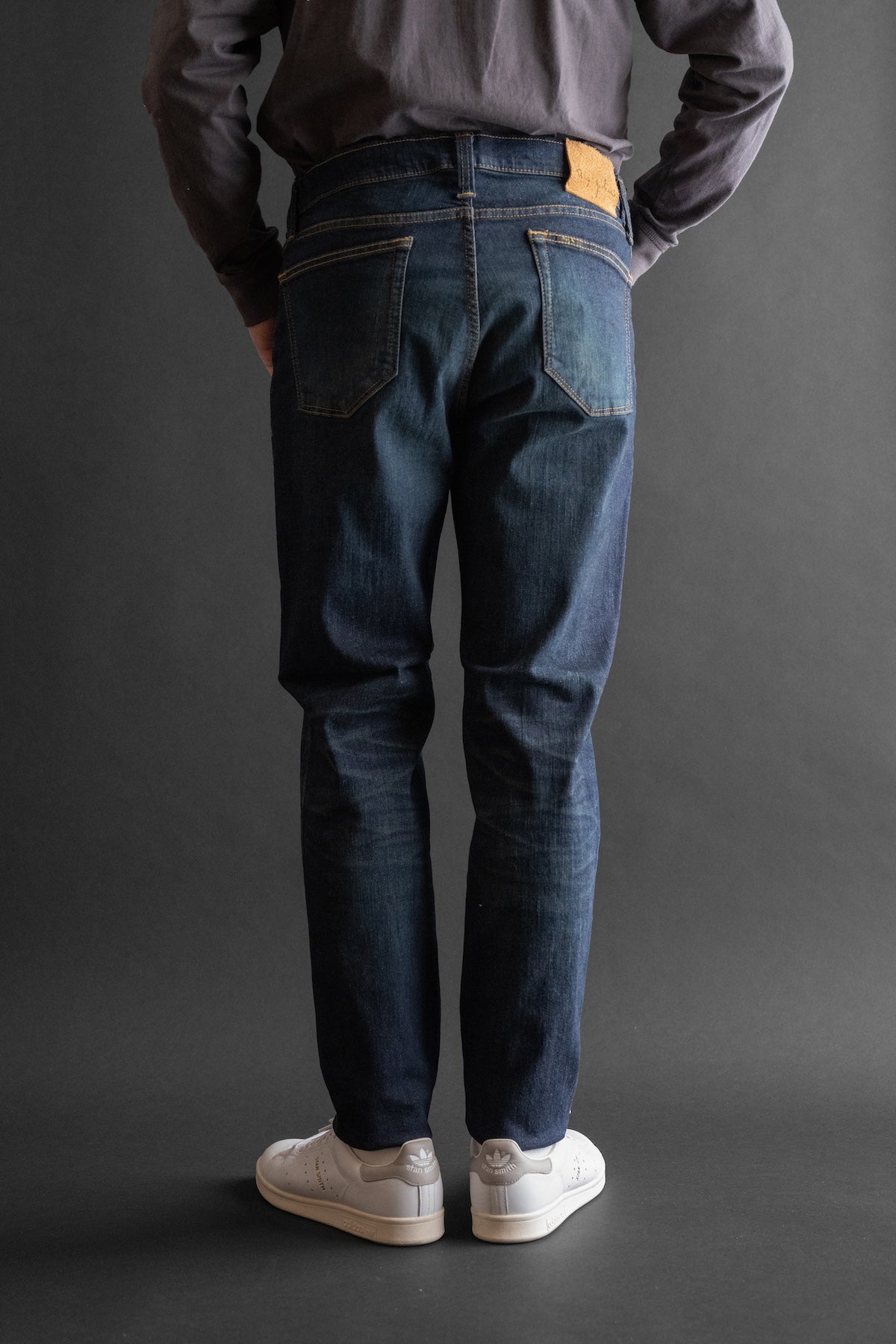 MMM134J (411) Carrot Leg