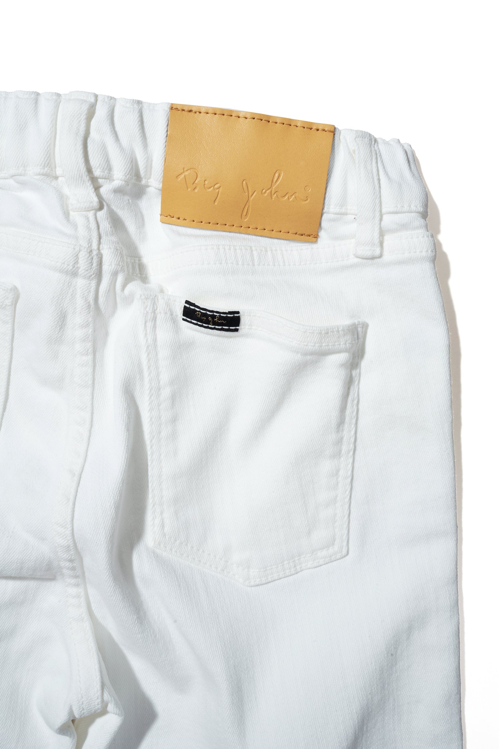 MML106K (69) Nude leg