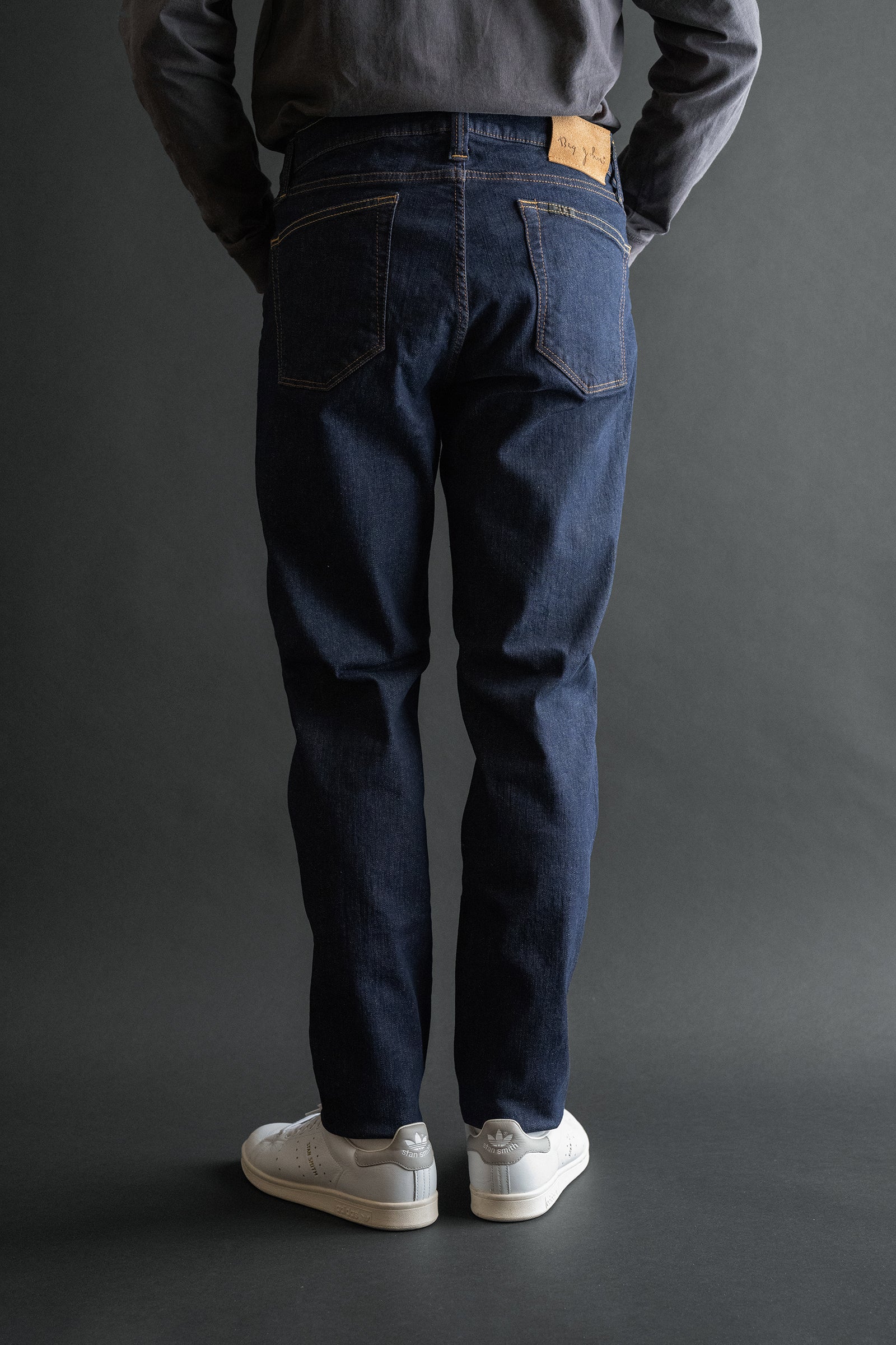 MMM134J (001) Carrot Leg