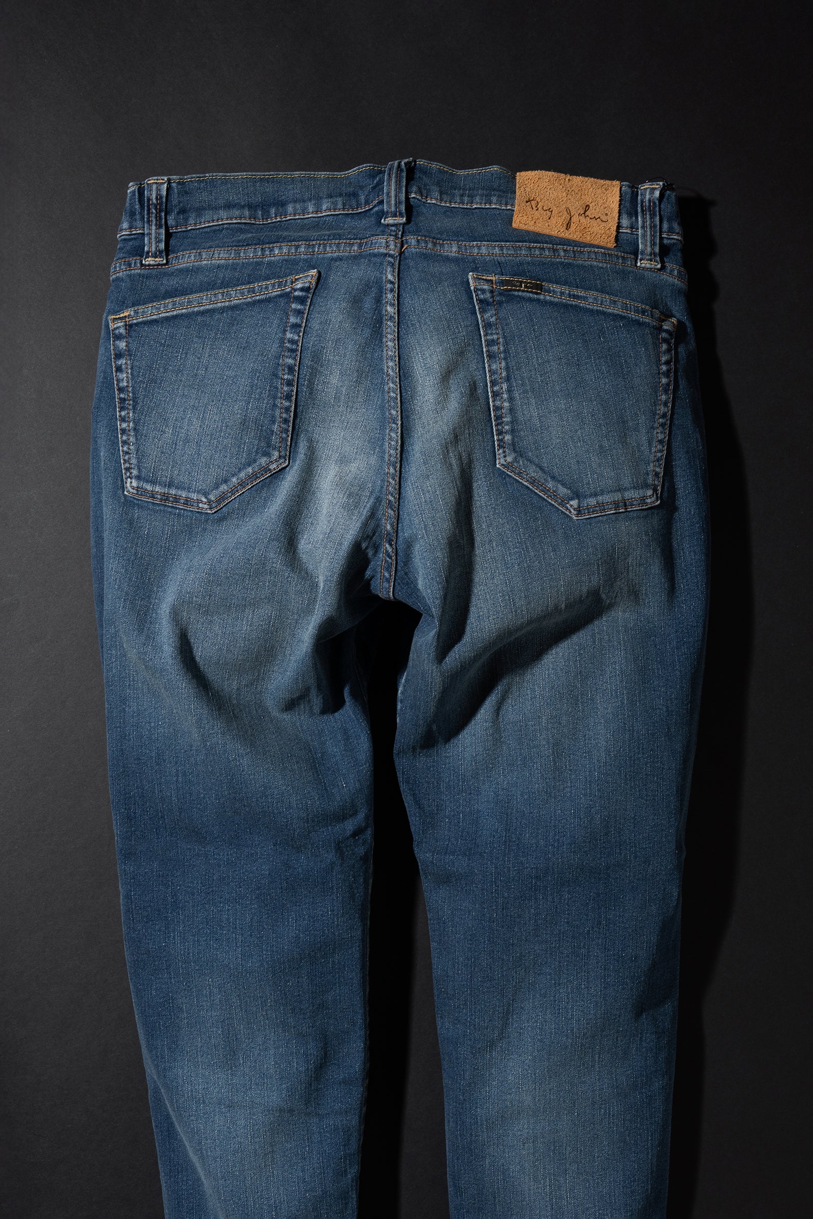 MMM134J (414C) Carrot Leg