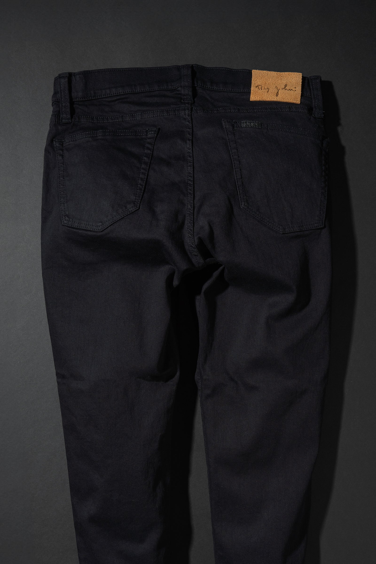 MMM134J (B01) Carrot Leg