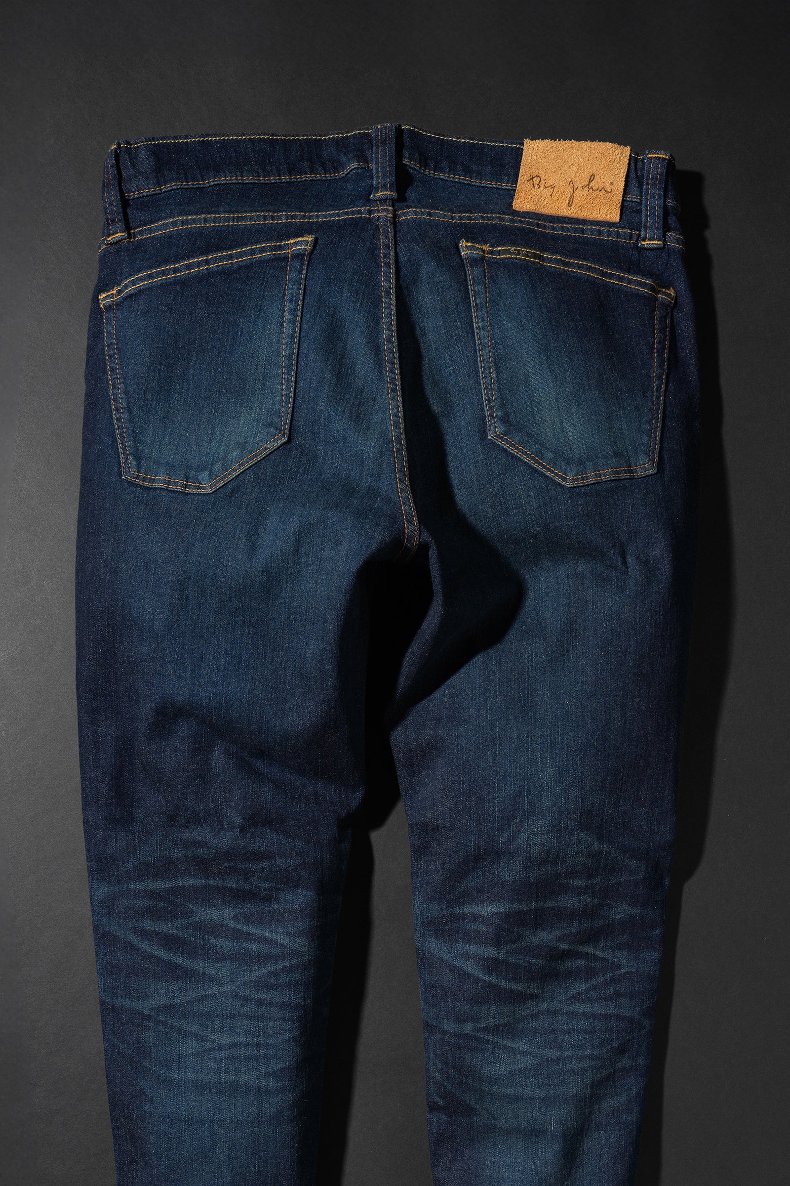 MMM134J (411) Carrot Leg