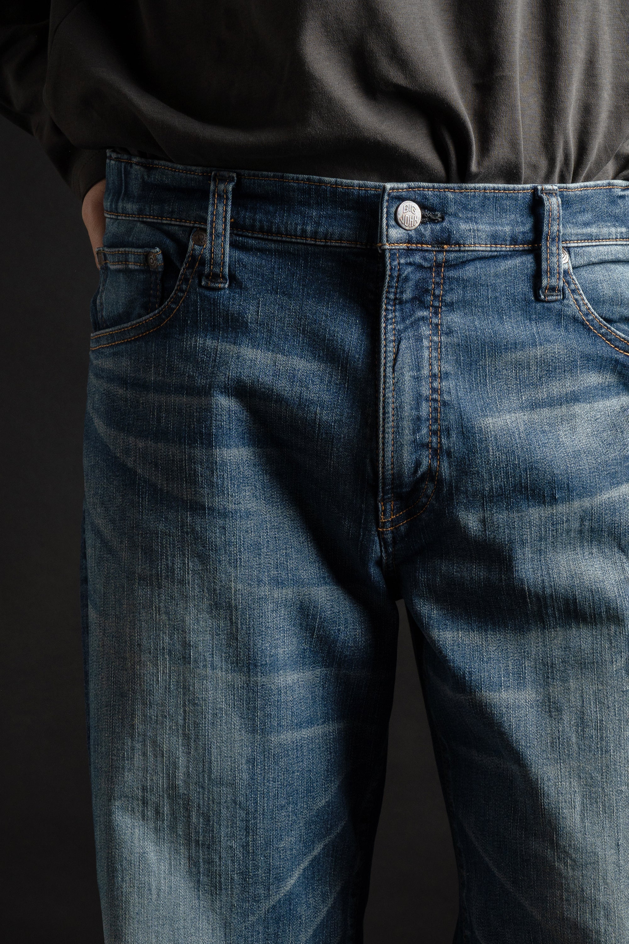 MMM133F (342) Slow Leg