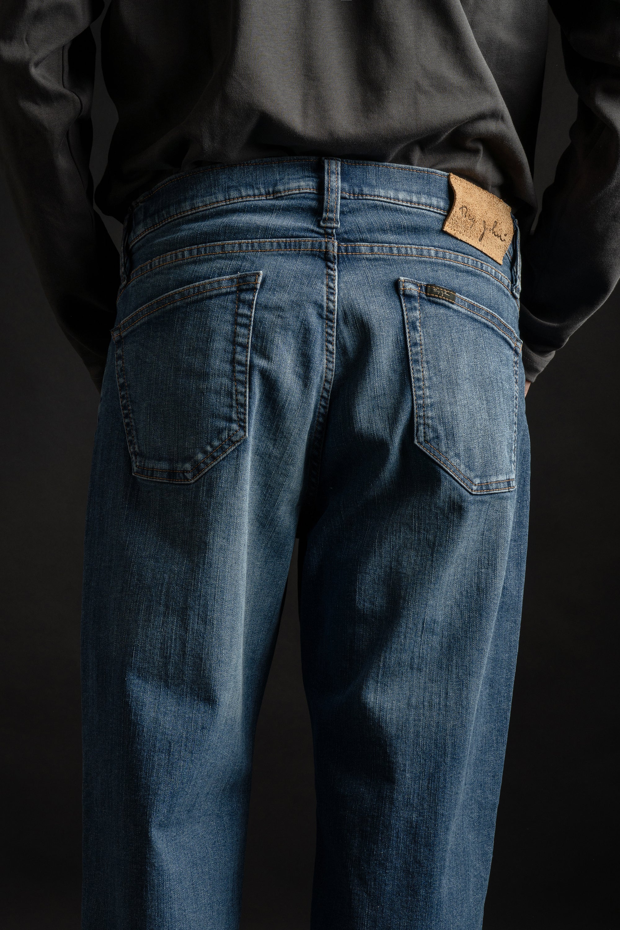 MMM133F (342) Slow Leg