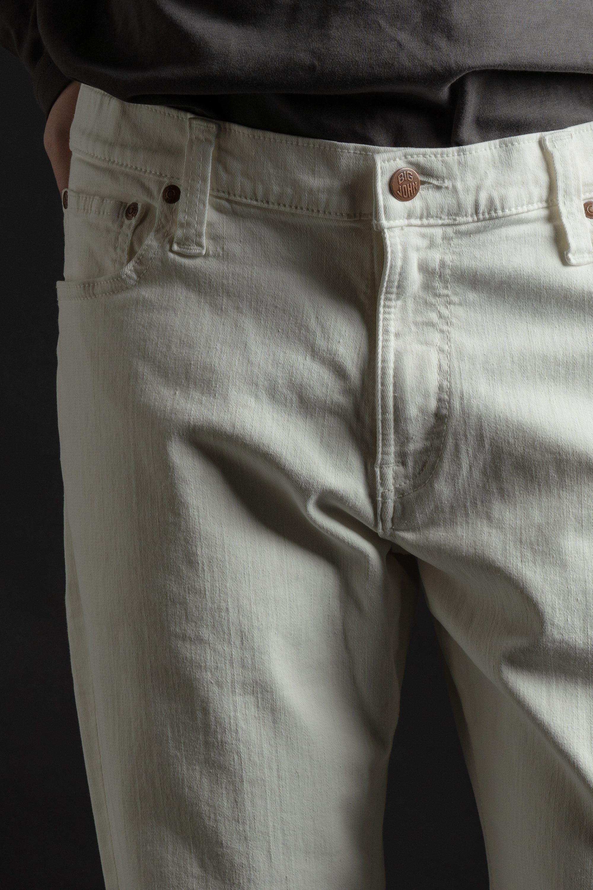 MMM134J (WH03) Carrot Leg