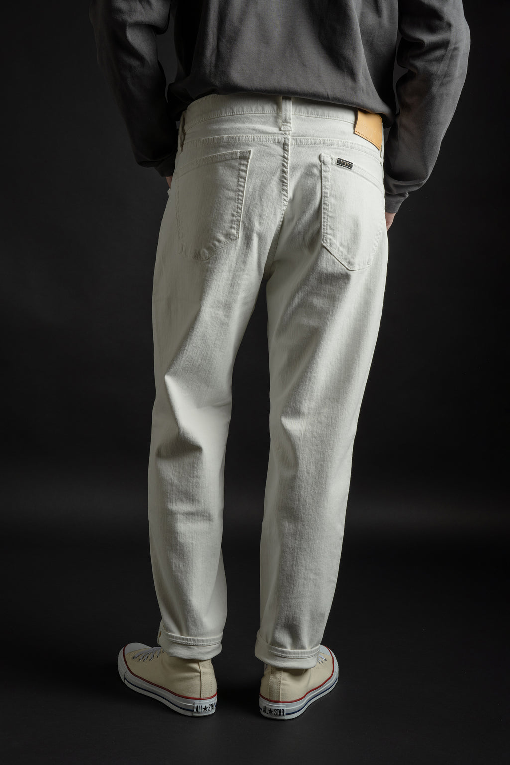 MMM134J (WH03) Carrot Leg