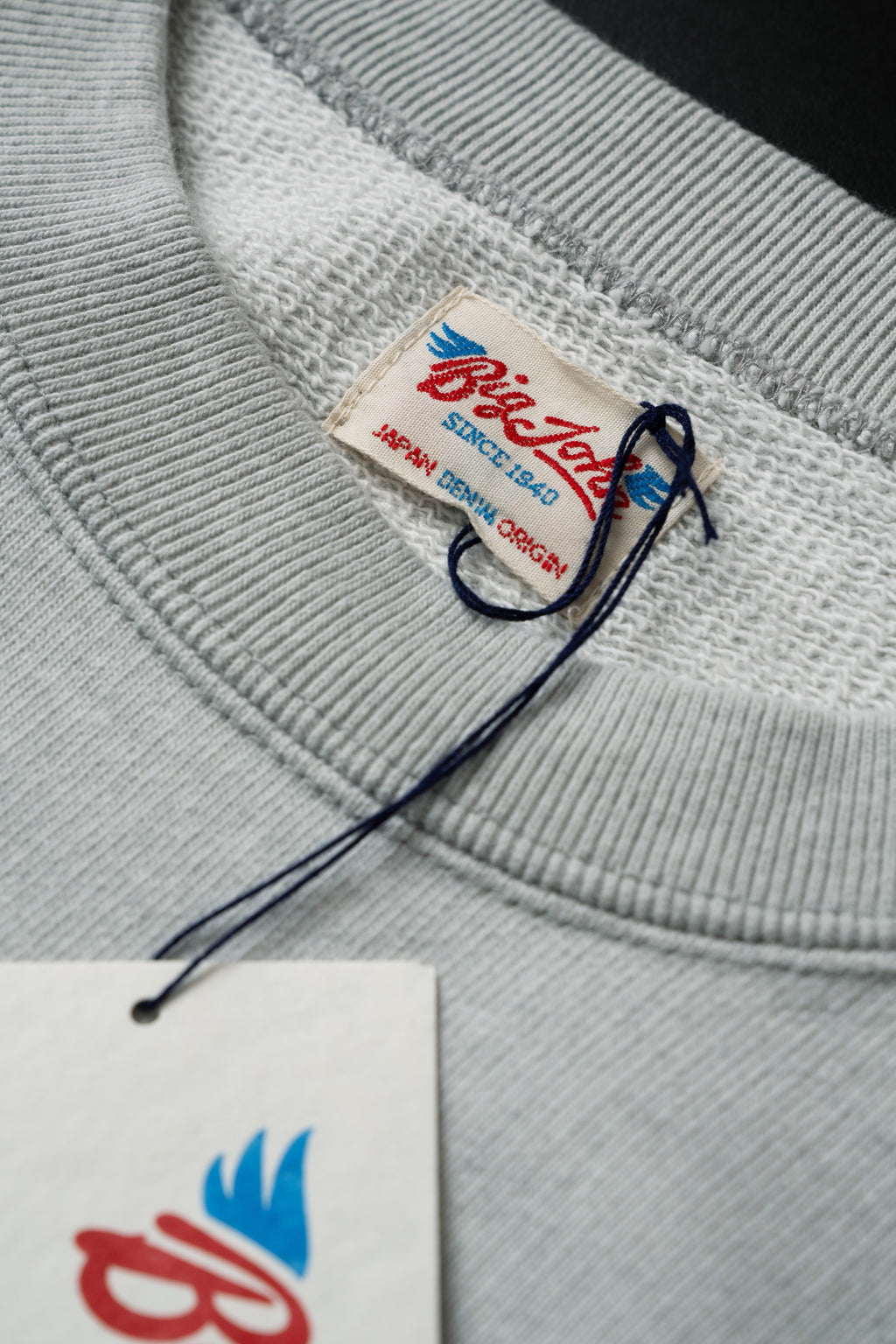 MTE013(64) [Hand-paint style] CREWNECK SWEATSHIRT GRAY