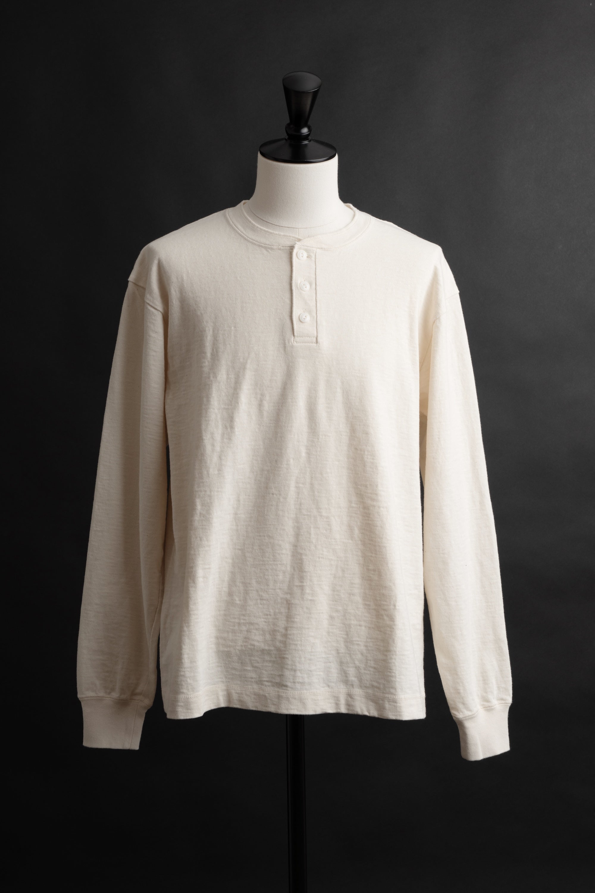 MTE014 (66) L/S HENLEY NECK T-SHIRT