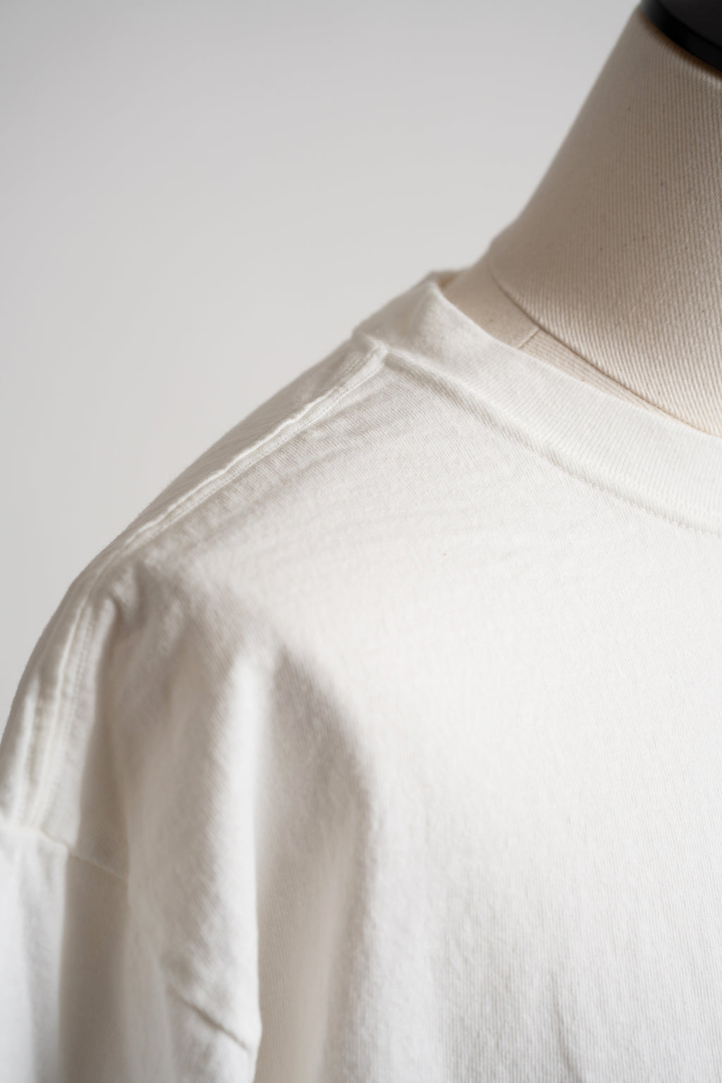 MTE001 (69) 丸胴 Tee BEAVER WHITE