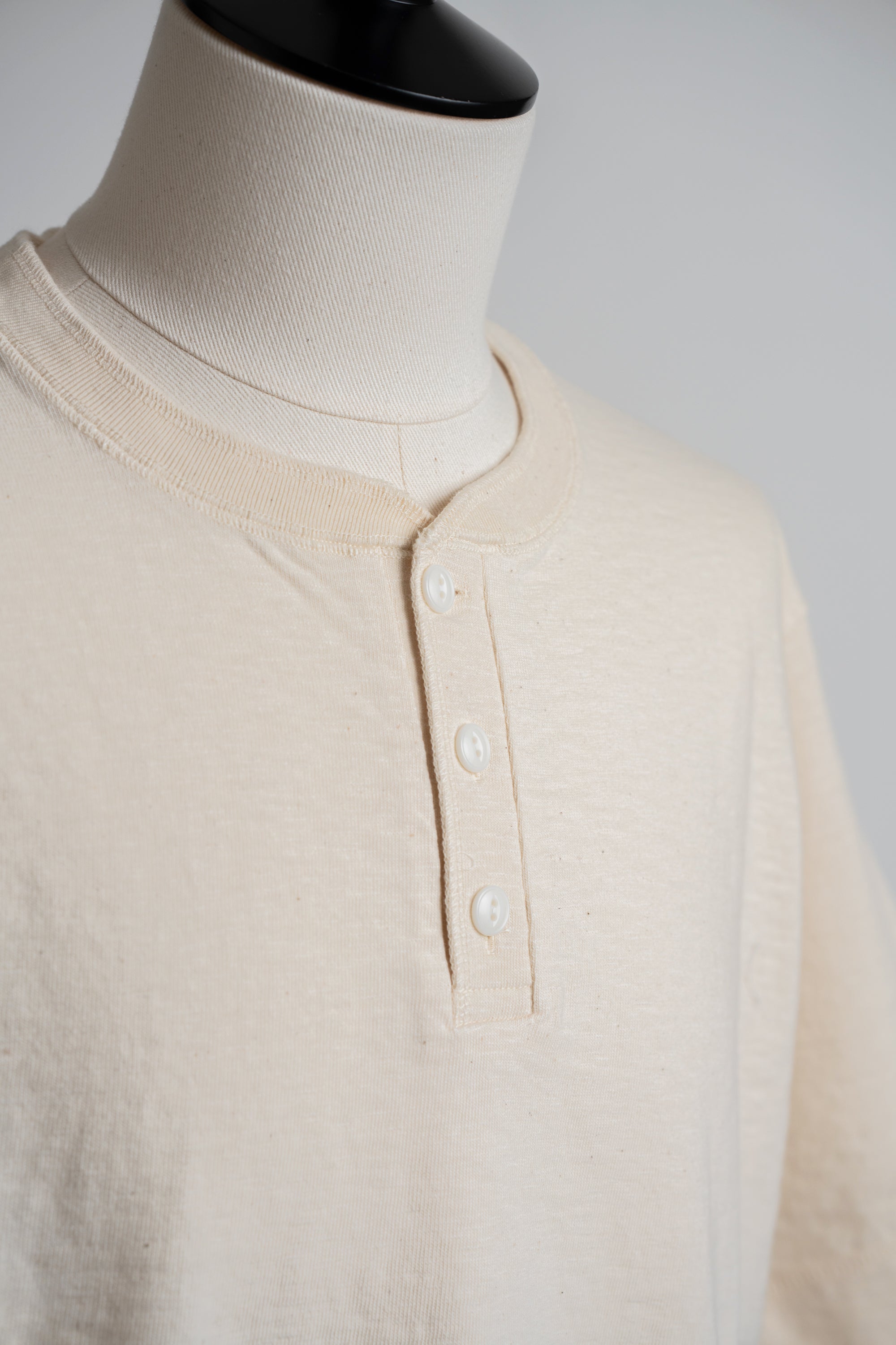 MTE006 (66) S/S HENLEY NECK T-SHIRT
