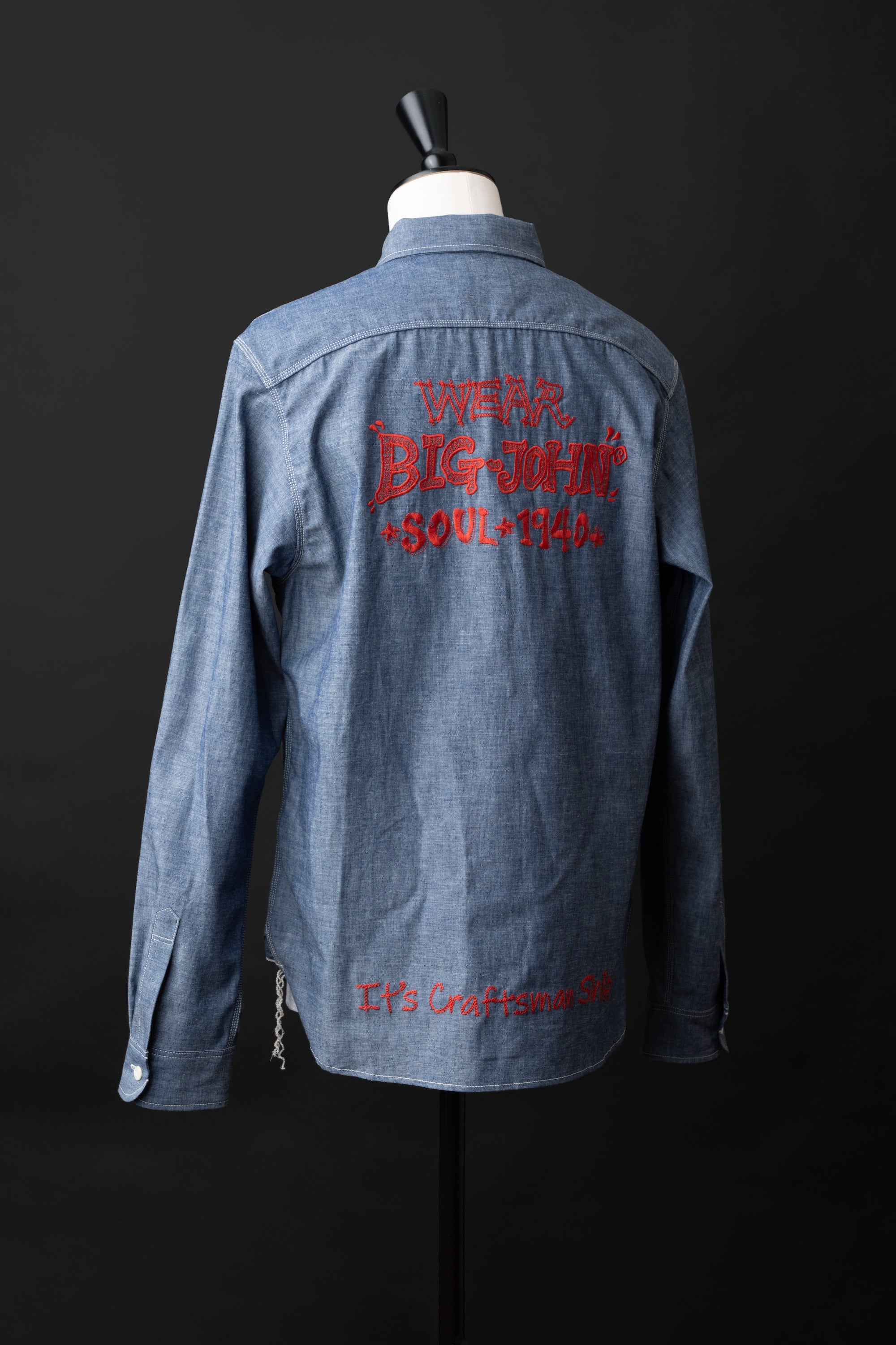 ⭐️モコ　　ホワイト 長袖 Tシャツ 前ボタン プリーツとデニムパンツ トップス – BIG JOHN【公式】オンラインショップ