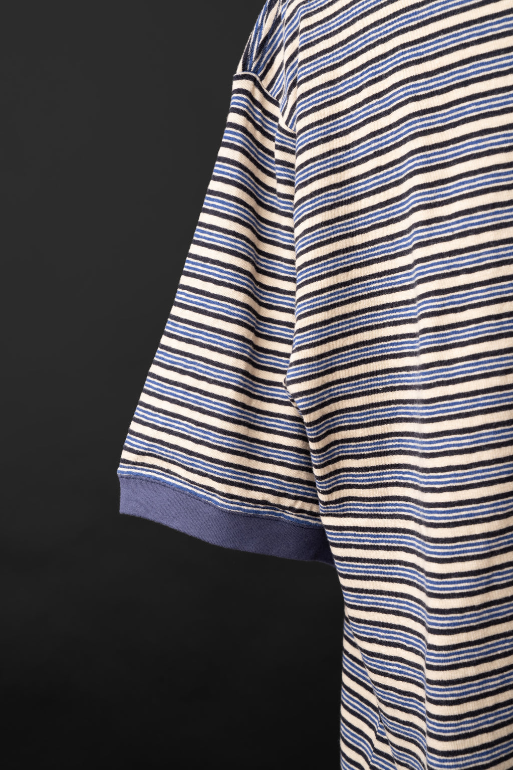 MTE019 (03)  S/S BORDER DRAW CORD Tee