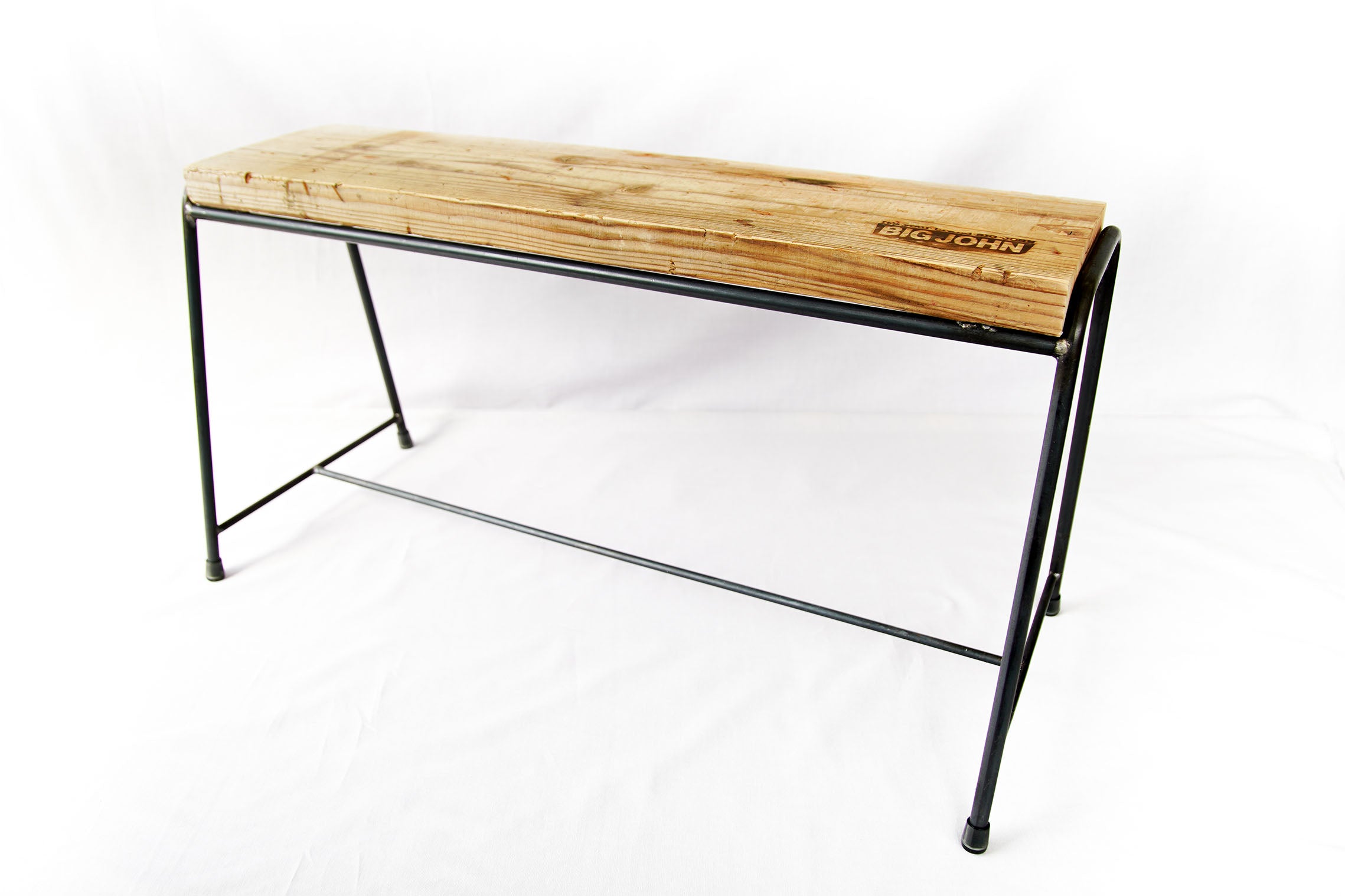 VBNC01 Iron Frame Garden Bench